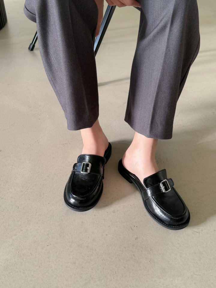 Vade - Korean Women Fashion - #momslook - Square Buckle Round Black Loafers - 2