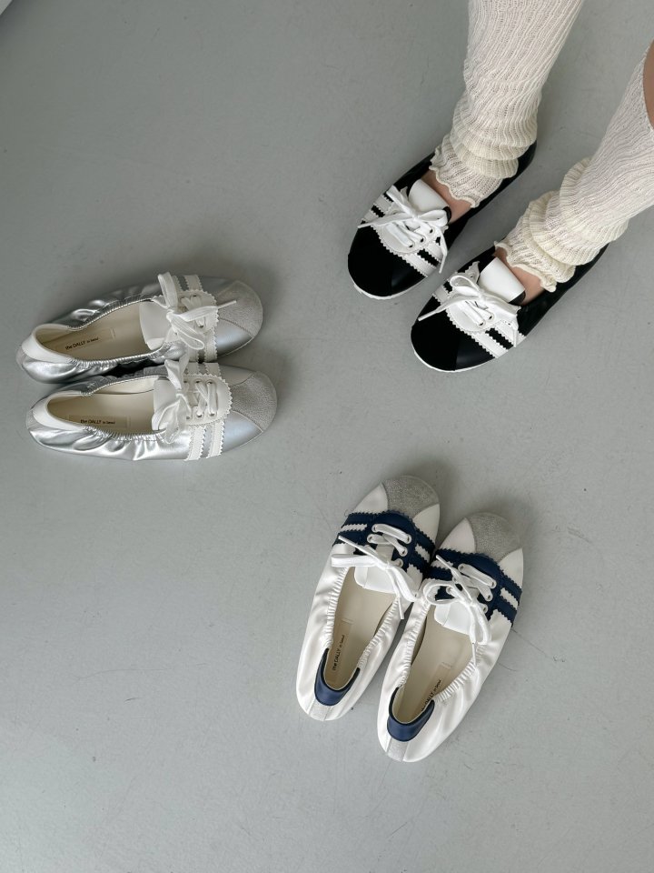 Vade - Korean Women Fashion - #momslook - MuMu Sneakers Flat - 9