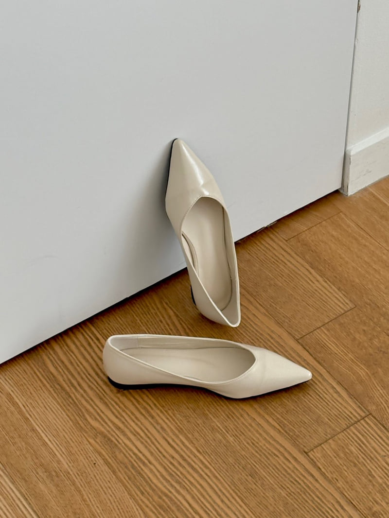 Vade - Korean Women Fashion - #momslook - Basic Stiletto Flat - 12