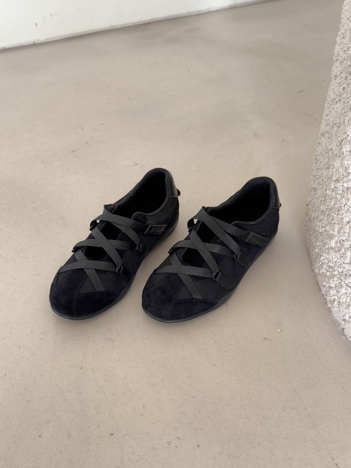 Vade - Korean Women Fashion - #restrostyle - Low Heel Sneakers Sneakers Slim - 4