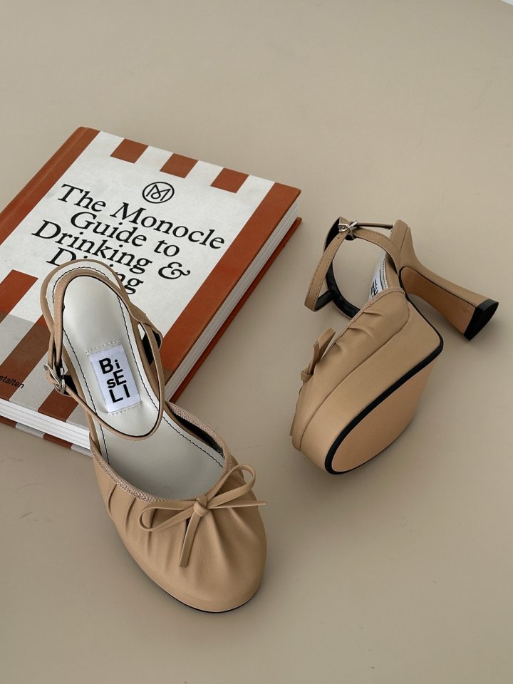 Vade - Korean Women Fashion - #thelittlethings - High Mary Jane Round Pumps Heel