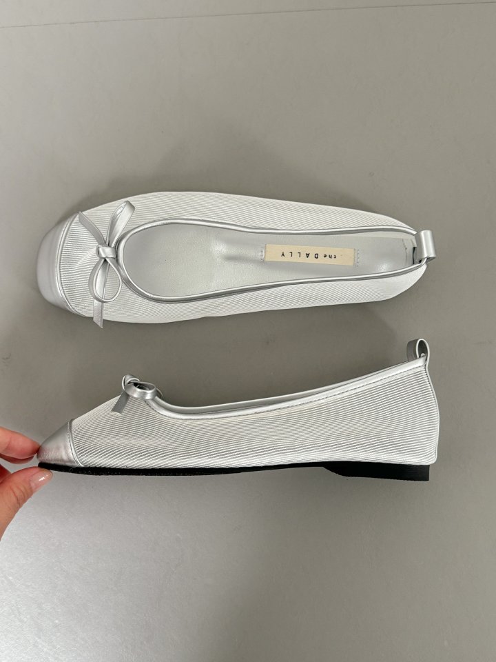 Vade - Korean Women Fashion - #thelittlethings - Mesh Sneakers Banding Flat - 11