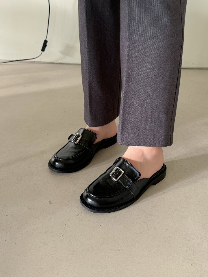Vade - Korean Women Fashion - #womensfashion - Square Buckle Round Black Loafers - 9