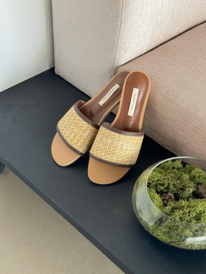 Vade - Korean Women Fashion - #womensfashion - Rattan Slipper Round - 11