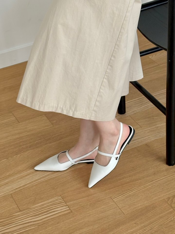 Vade - Korean Women Fashion - #momslook - Stiletto Flat Heel Strap - 4