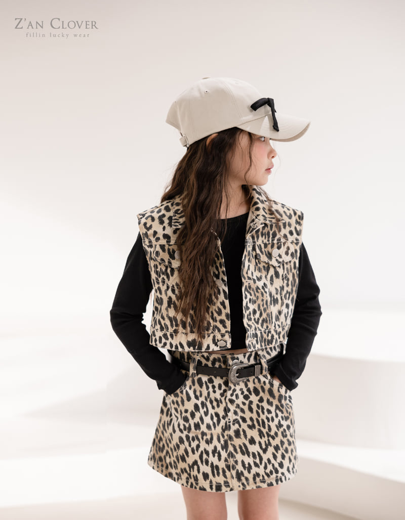 Zan Clover - Korean Children Fashion - #kidsshorts - Crop Leopard Vest - 5