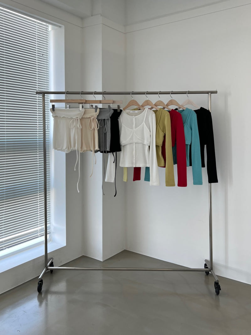 140 Avenue - Korean Women Fashion - #momslook - Dive Punching Set-up Top - 11