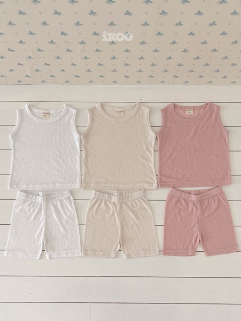 I Sleeveless Tee Set I Sleeveless Tee Set