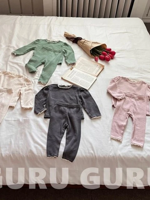 Emily Set Emily Set