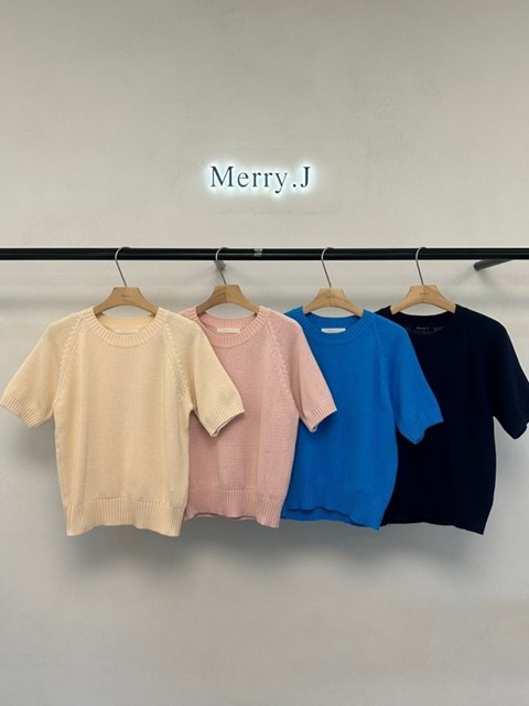 Modern Round Short Sleeve Tee Modern Round Short Sleeve Tee