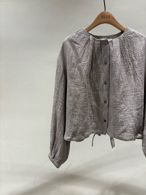 Almond Blouse Almond Blouse