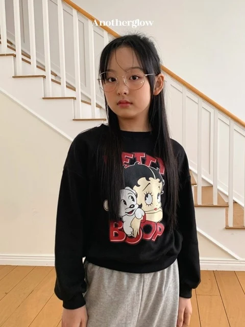 Betty Sweatshirts Betty Sweatshirts