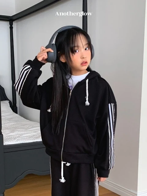 Lace Tape Hooded Zip-up Jacket Lace Tape Hooded Zip-up Jacket