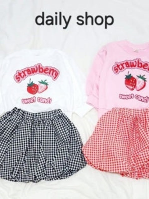 Strawberry Balloon Skirt Set Strawberry Balloon Skirt Set