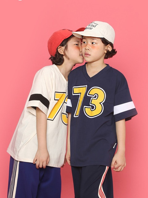 73 V-neck Tee