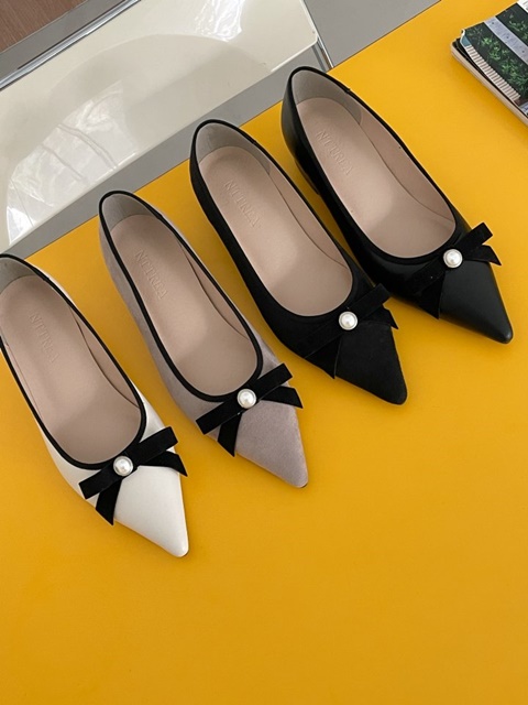 Stiletto Ribbon Pearl Flat