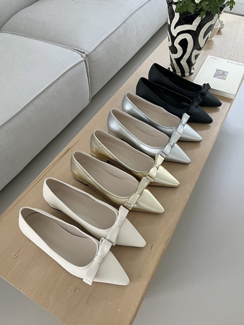 Slim Stiletto Ribbon Flat