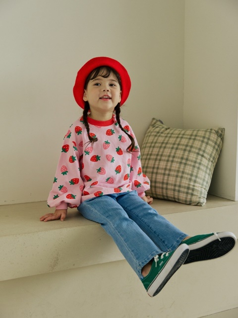 Strawberry Printed Tee Strawberry Printed Tee