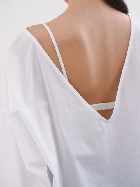 Back V Blouse Back V Blouse