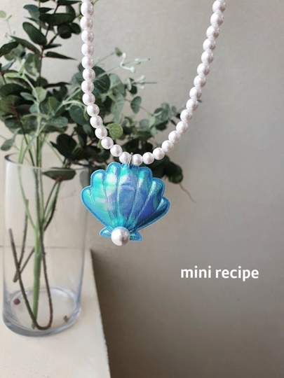 Green Shell Necklace
