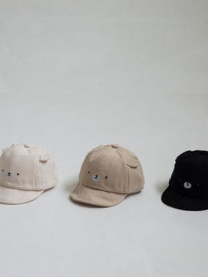 Small Eye Hat Small Eye Hat