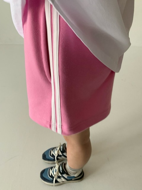 Color Line Short Pants