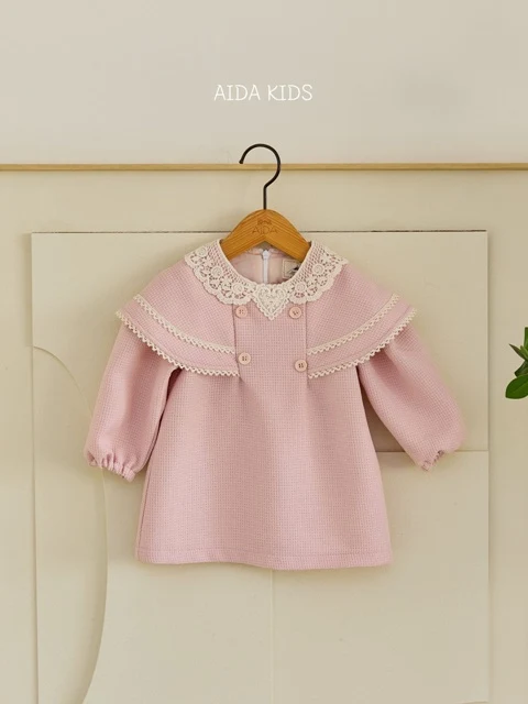 Four Button Cape Four Button Cape
