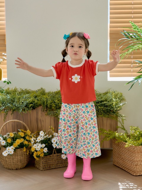 Flower Embroidery Blouse Tee