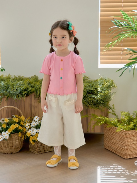 Flower Button Rib Blouse