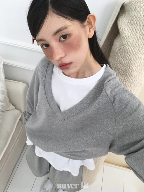 V-neck Sweatshirts