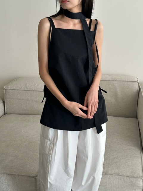 Tai Sleeveless Blouse