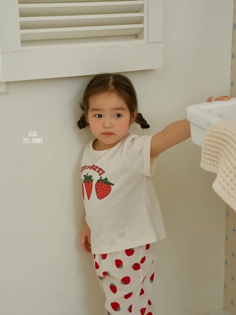 Strawberry Top Bottom Set Strawberry Top Bottom Set