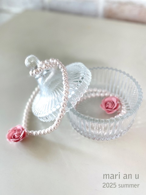 25 Rose Necklace 25 Rose Necklace