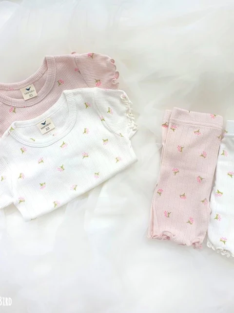 Berry Flower Short Sleeved Easywear