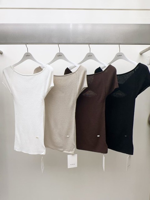 Back Wave Knit Top