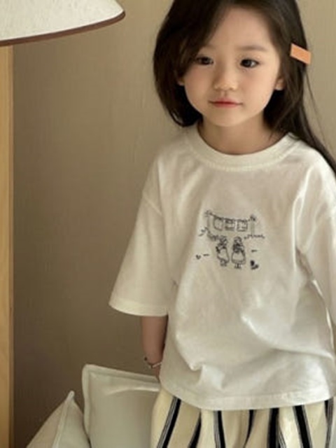 Girl Embroidery Short Sleeve Tee