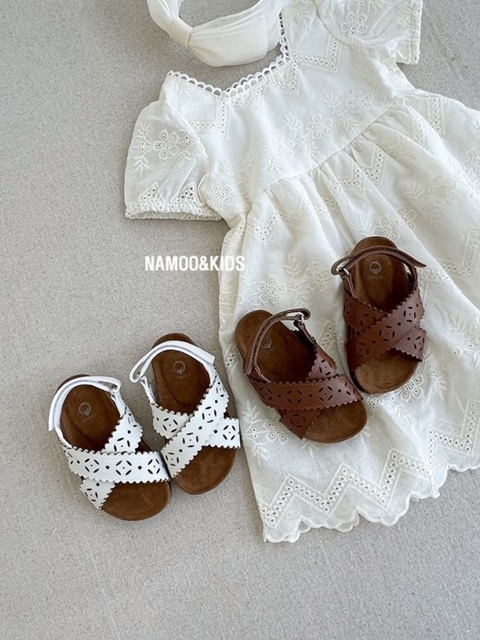 Cream Sandals Cream Sandals