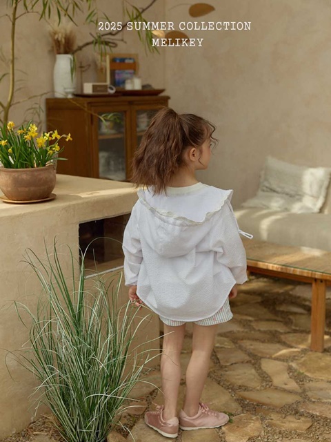 Yereumi Hooded Shirt