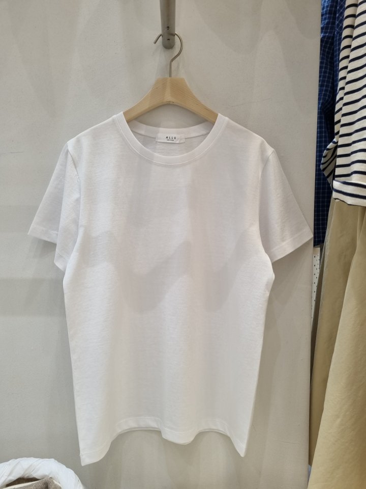 Allu - Korean Women Fashion - #momslook - Silket Short Sleeved Tee - 6