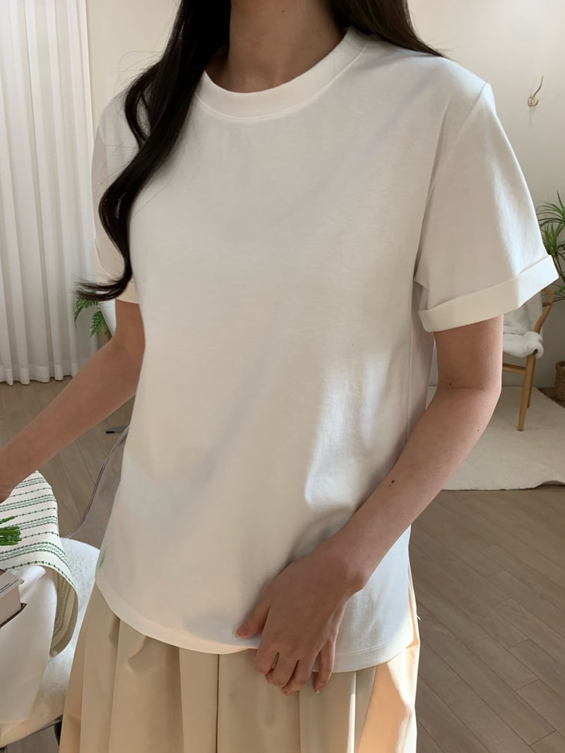 Allu - Korean Women Fashion - #momslook - Bunto Roll-up Tee - 10