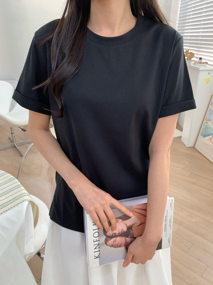 Allu - Korean Women Fashion - #momslook - Bunto Roll-up Tee - 4
