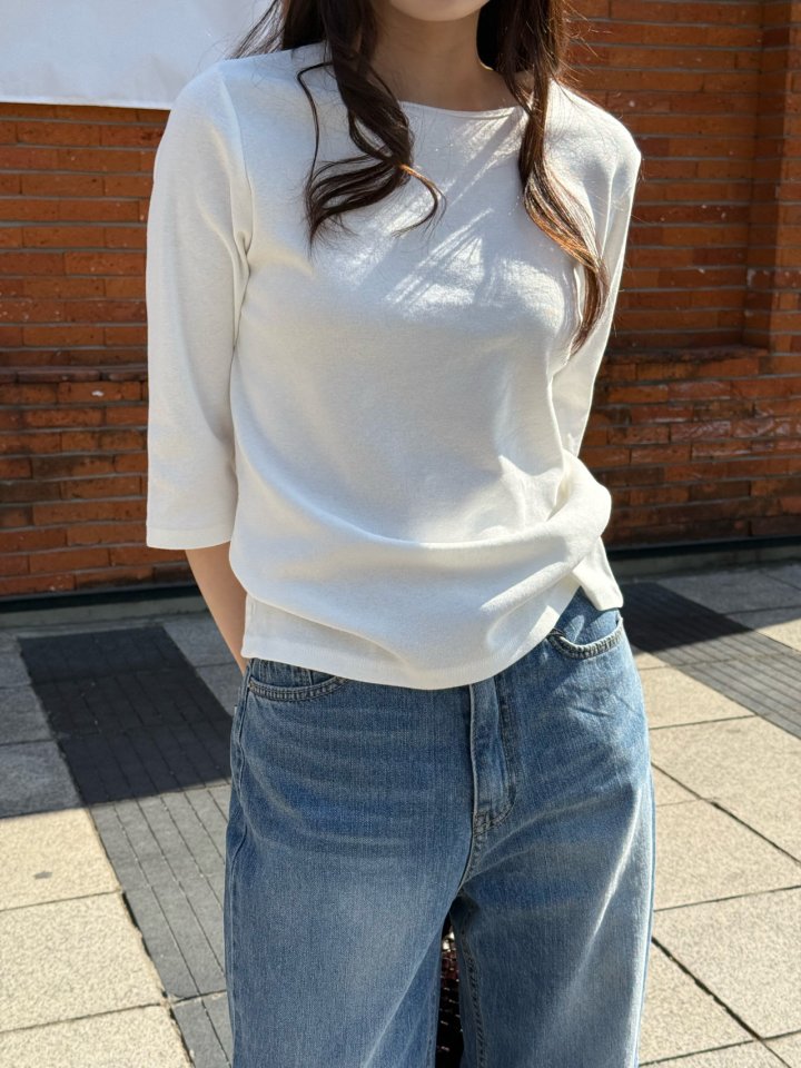 Amygrace - Korean Women Fashion - #momslook - Mini Midi Sleeved Tee - 10