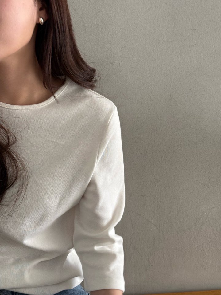 Amygrace - Korean Women Fashion - #momslook - Mini Midi Sleeved Tee - 6
