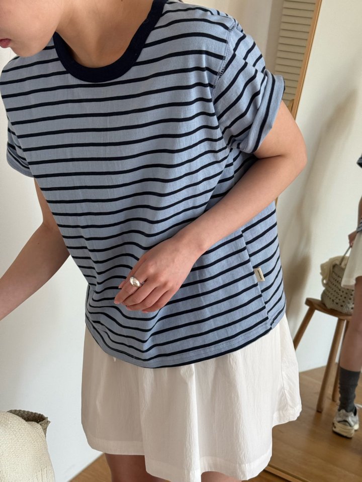 Amygrace - Korean Women Fashion - #momslook - Leo Stripe Tee - 10