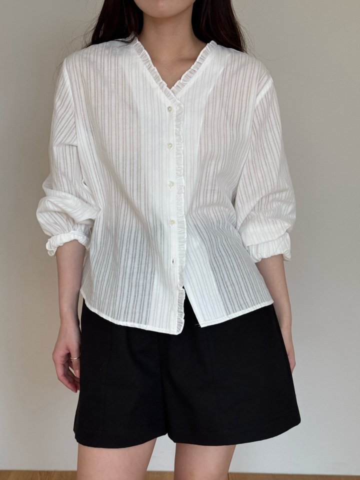 Amygrace - Korean Women Fashion - #momslook - Frill Cotton Blouse - 5
