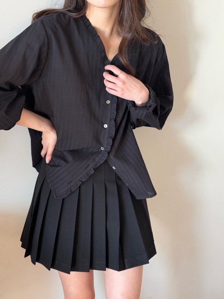 Amygrace - Korean Women Fashion - #momslook - Frill Cotton Blouse - 7