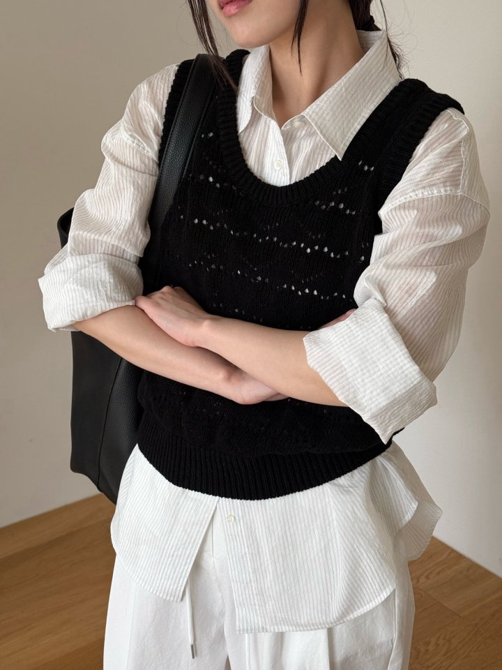 Amygrace - Korean Women Fashion - #romanticstyle - Heart Knit Sleeveless Top - 6