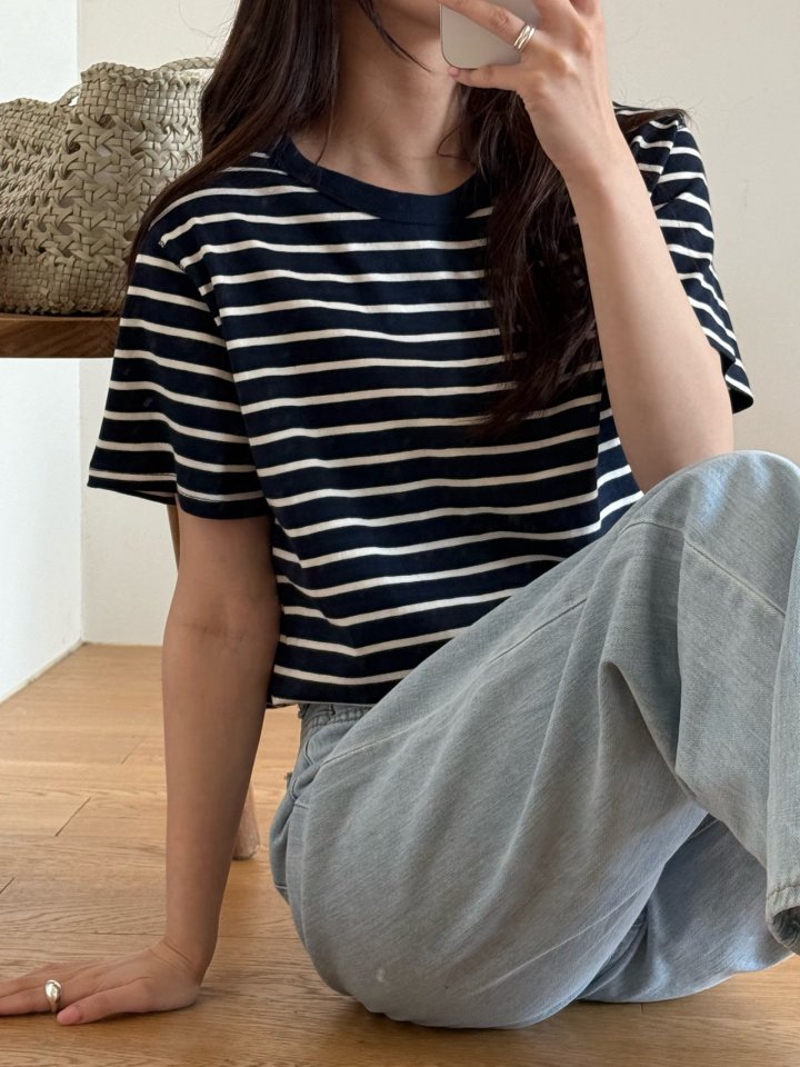 Amygrace - Korean Women Fashion - #vintagekidsstyle - Leo Stripe Tee