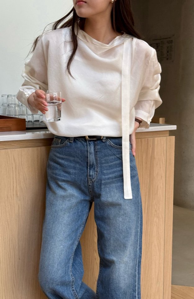 Amygrace - Korean Women Fashion - #womensfashion - Mermaid Tie Blouse - 6