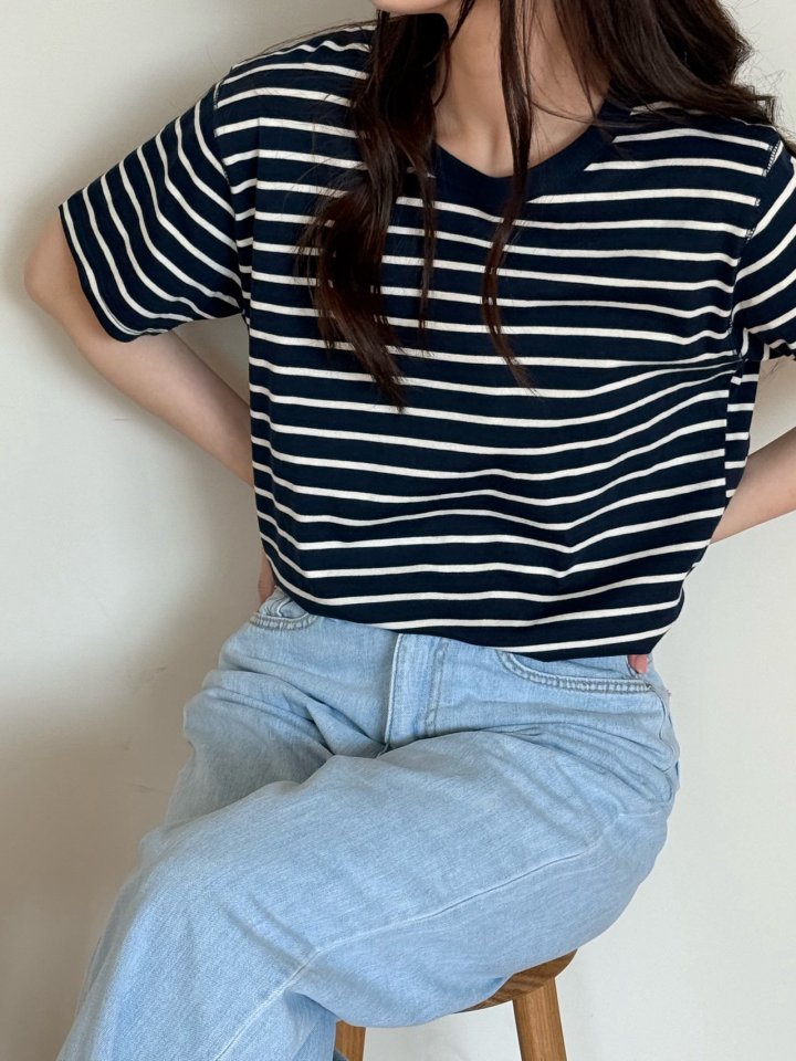 Amygrace - Korean Women Fashion - #womensfashion - Leo Stripe Tee - 11